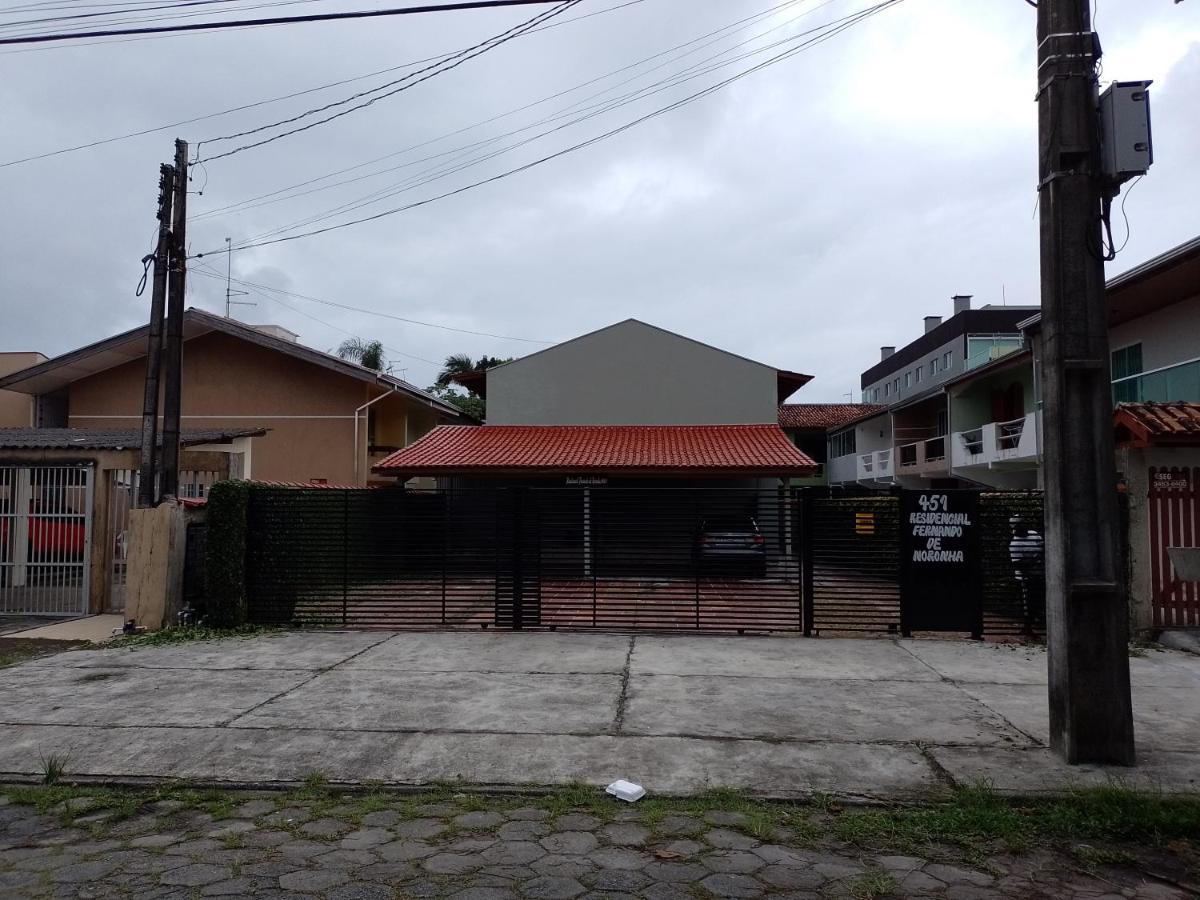Casa Matinhos Vila Exterior foto